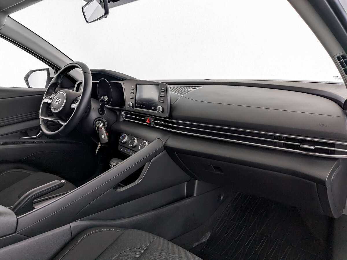 Б/У Хендай Елантра 2022 года. Фото: #10