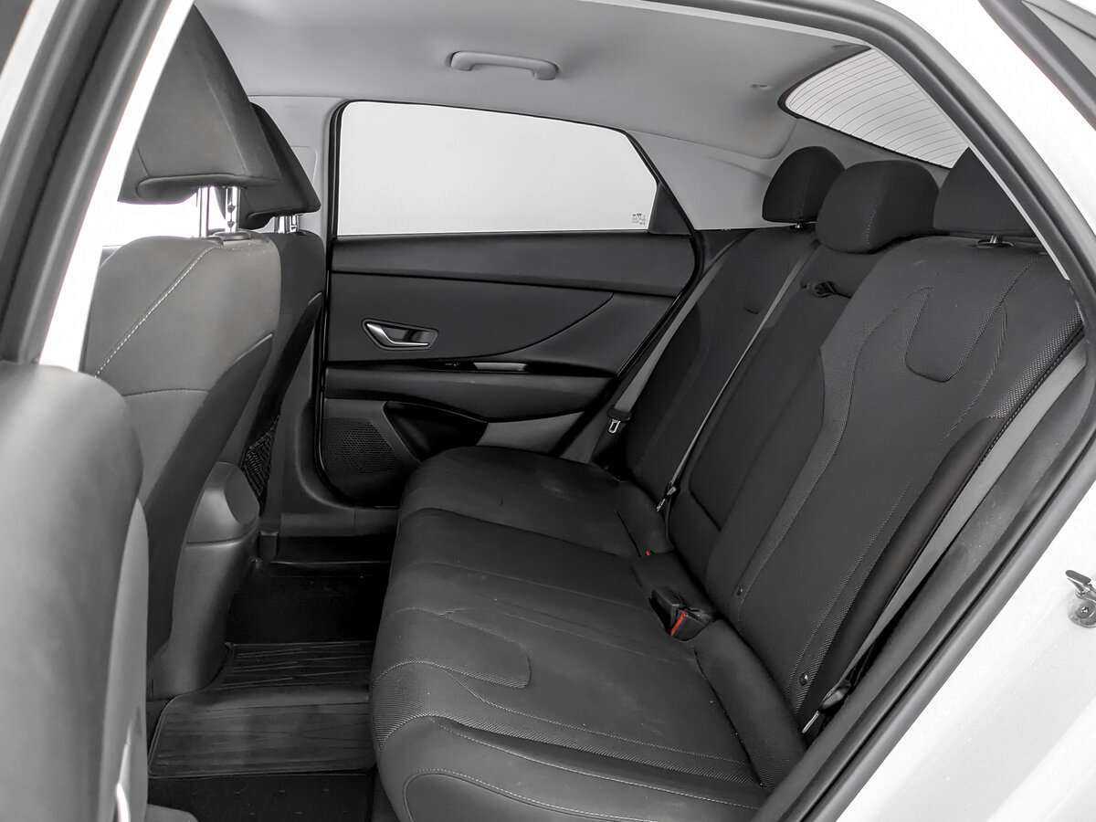 Б/У Хендай Елантра 2022 года. Фото: #11