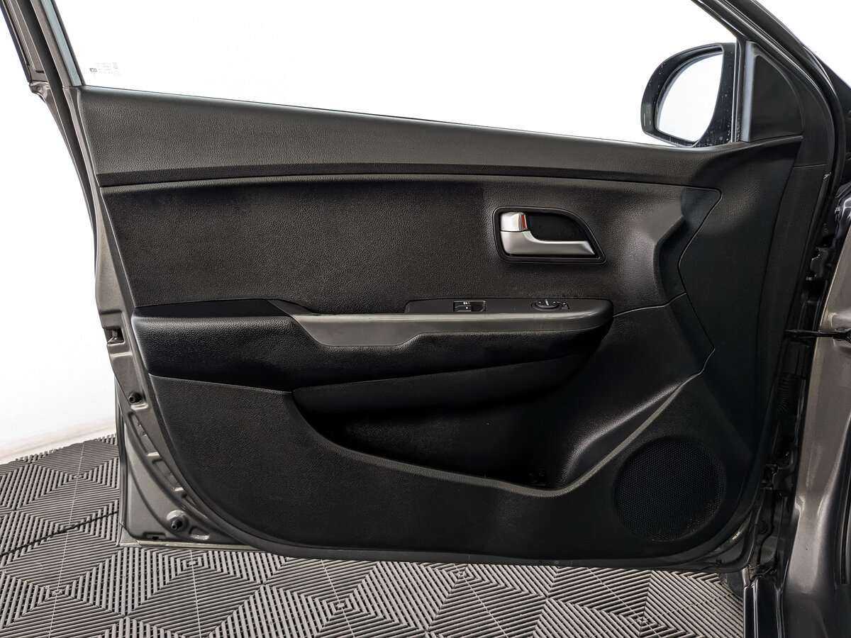 Б/У Киа Рио 2017 года. Фото: #13