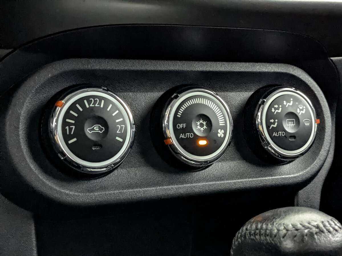 Б/У Митсубиши Лансер 2015 года. Фото: #15