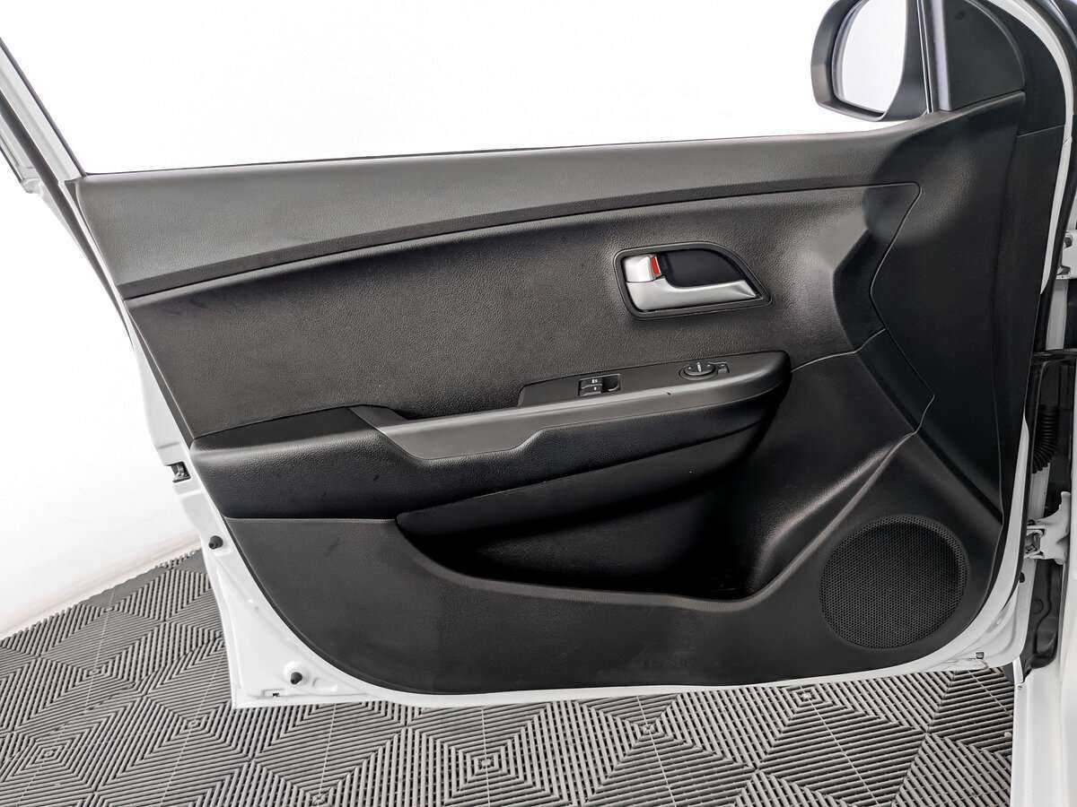 Б/У Киа Рио 2016 года. Фото: #14