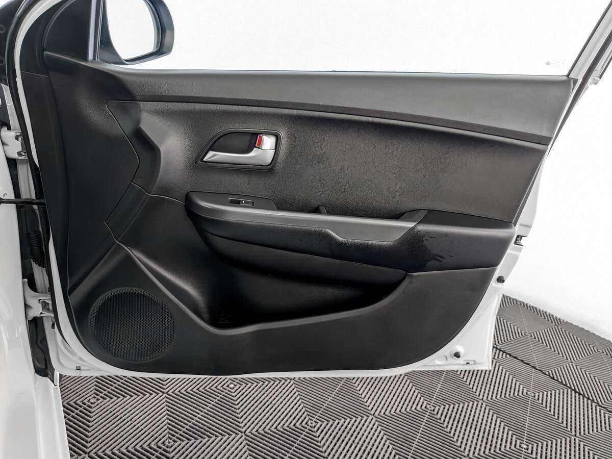 Б/У Киа Рио 2016 года. Фото: #18