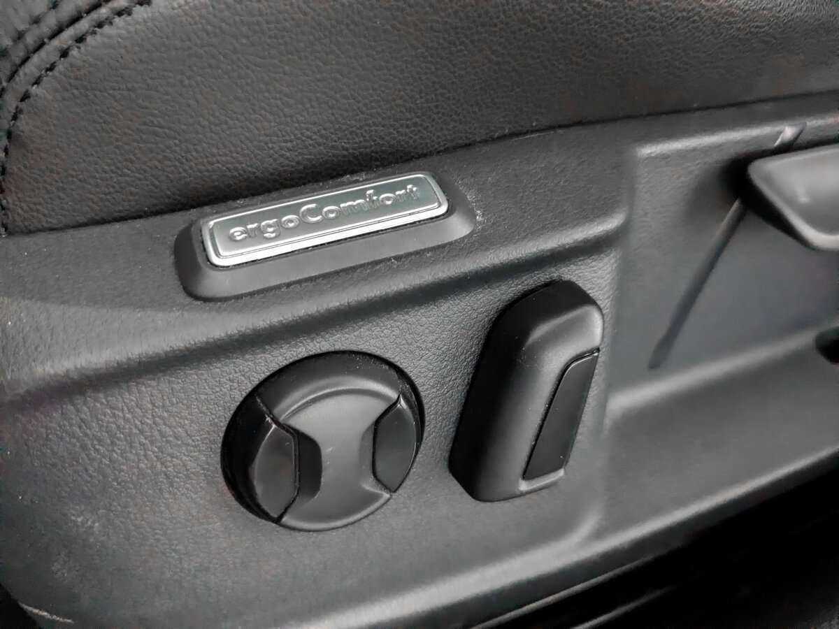 Б/У Фольксваген Пассат 2017 года. Фото: #20