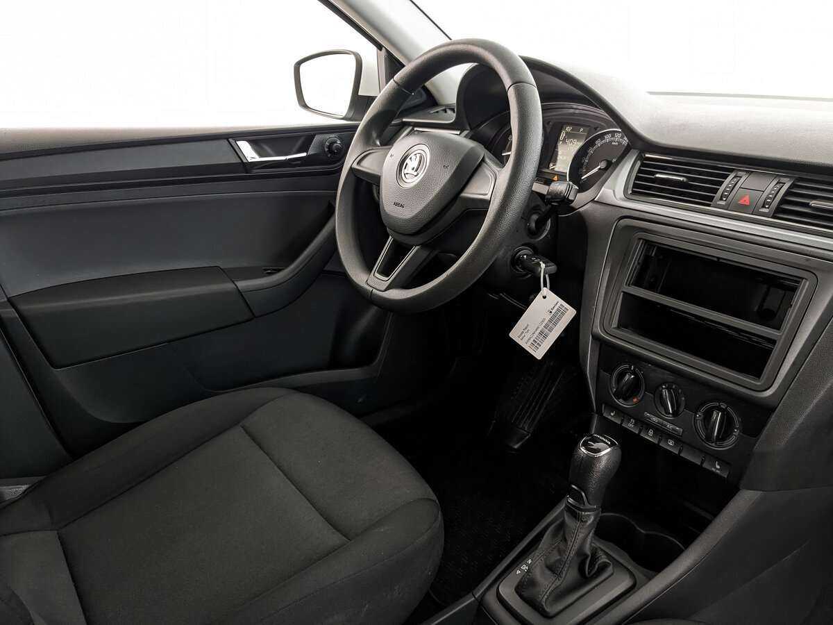 Б/У Шкода Рапид 2018 года. Фото: #21