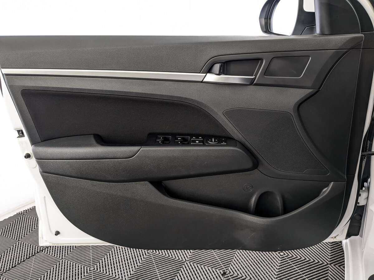 Б/У Хендай Елантра 2020 года. Фото: #14