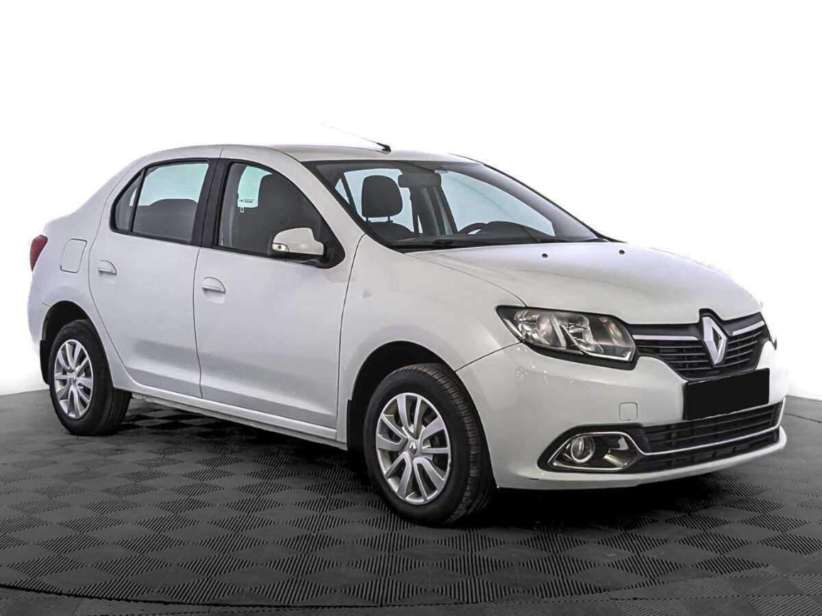 Б/У Рено Логан 2017 года. Фото: #2