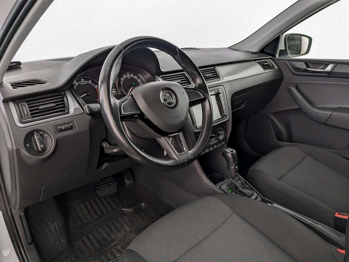 Б/У Шкода Рапид 2018 года. Фото: #13