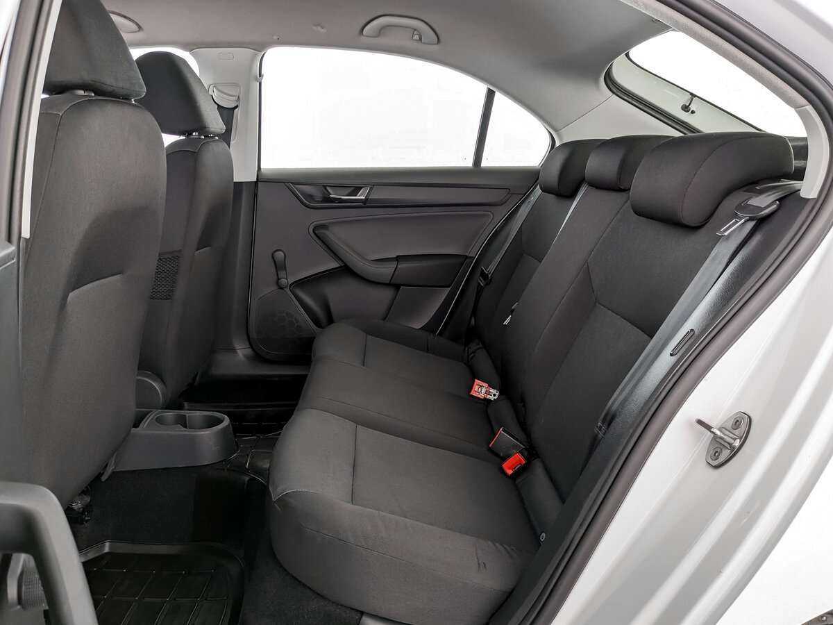 Б/У Шкода Рапид 2018 года. Фото: #11