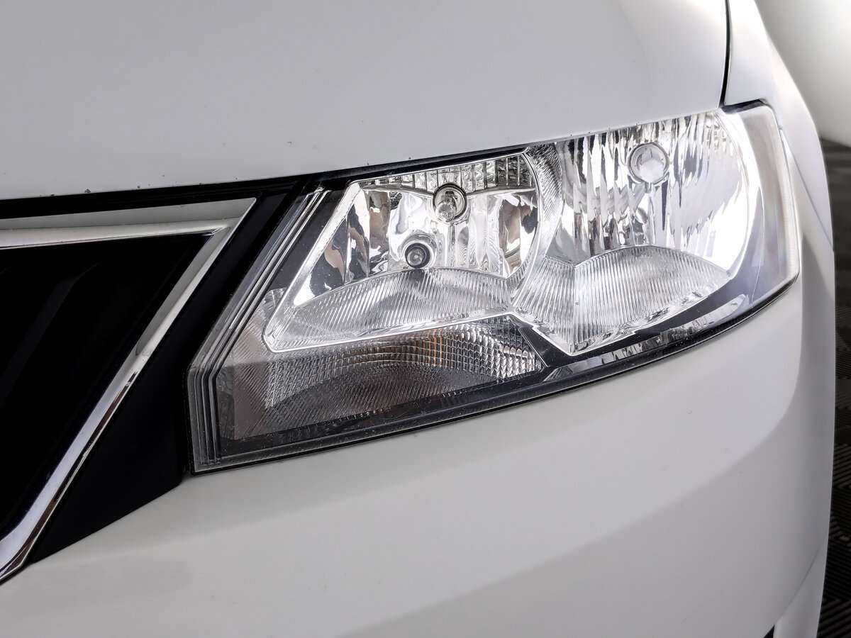 Б/У Шкода Рапид 2018 года. Фото: #16