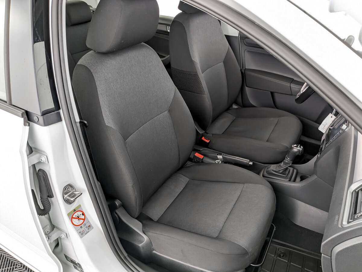 Б/У Шкода Рапид 2018 года. Фото: #22