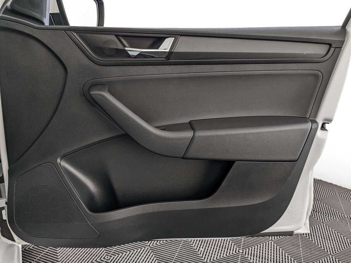 Б/У Шкода Рапид 2018 года. Фото: #20