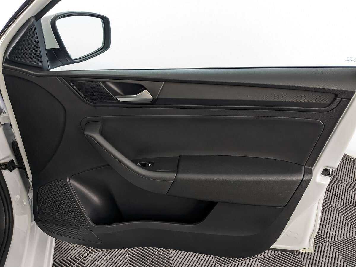 Б/У Фольксваген Поло 2020 года. Фото: #18