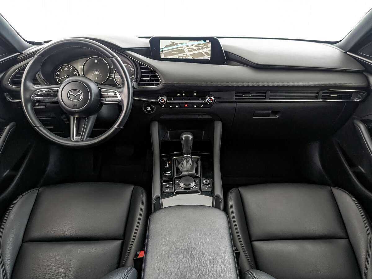 Mazda 3 2019 года с пробегом. Фото: #9