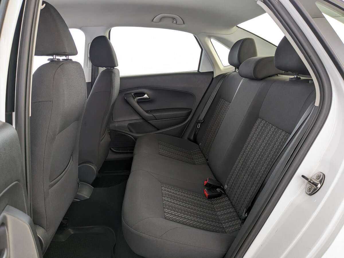 Б/У Фольксваген Поло 2018 года. Фото: #17