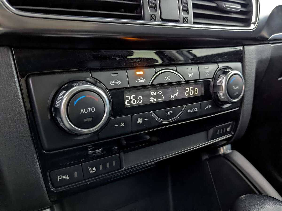 Б/У Мазда Ц-Икс-5 2015 года. Фото: #16