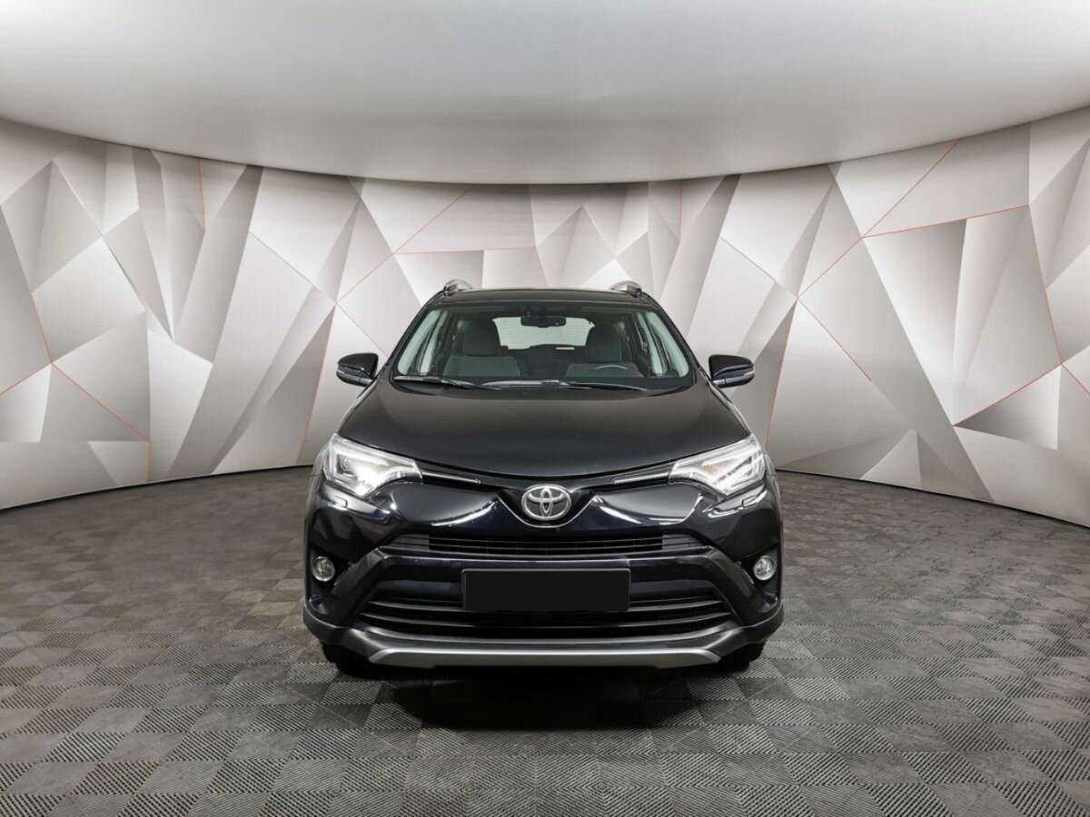 Toyota RAV4 2018 года с пробегом. Фото: #6