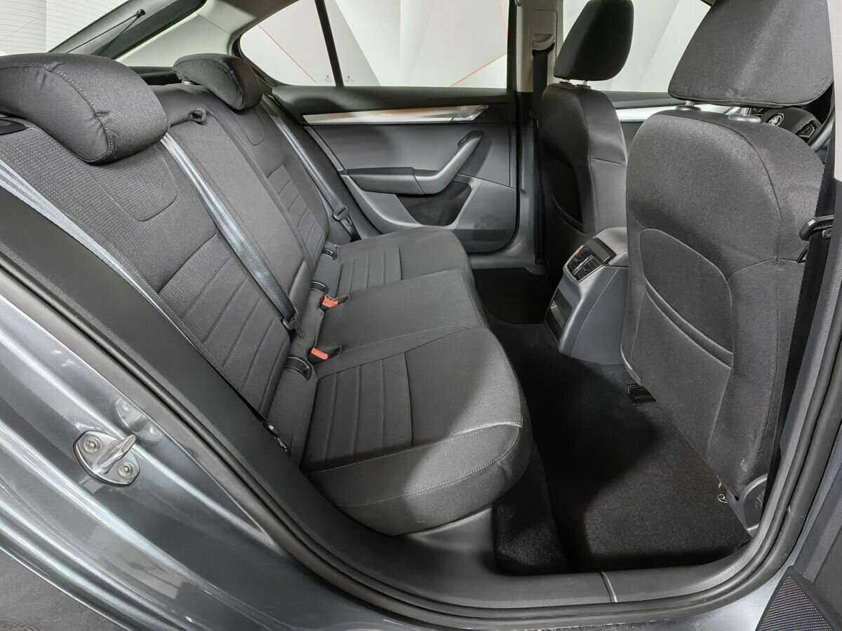 Skoda Octavia 2017 года с пробегом. Фото: #11