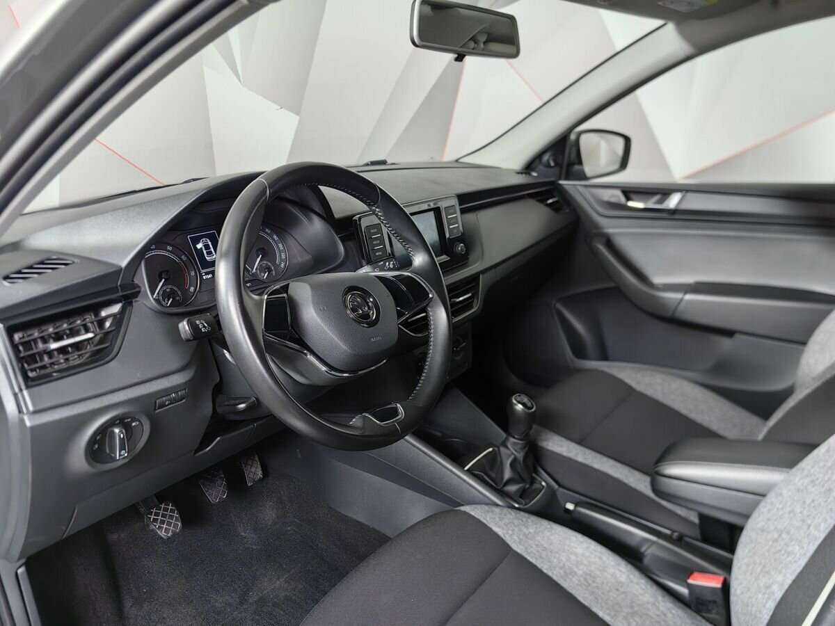 Skoda Rapid 2021 года с пробегом. Фото: #13