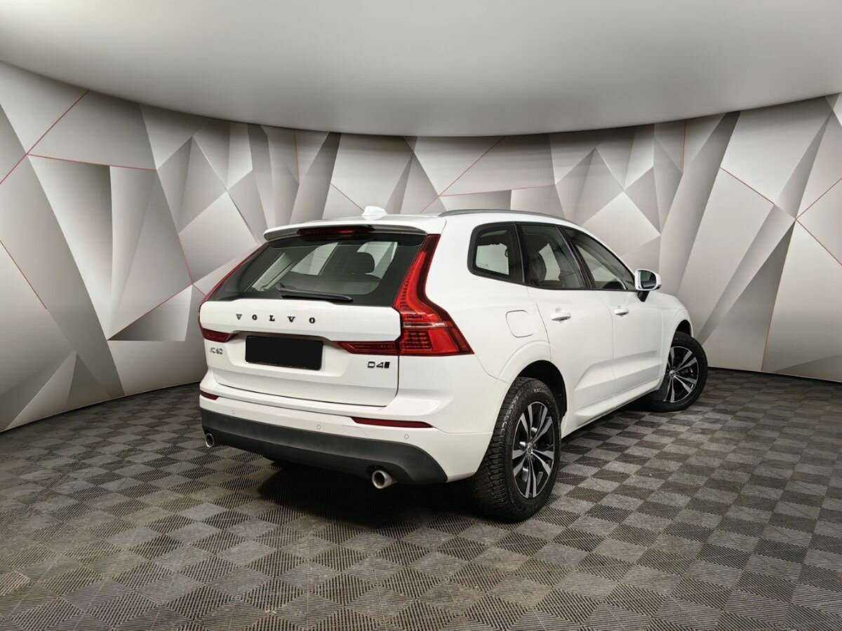 Volvo XC60 2019 года с пробегом. Фото: #1