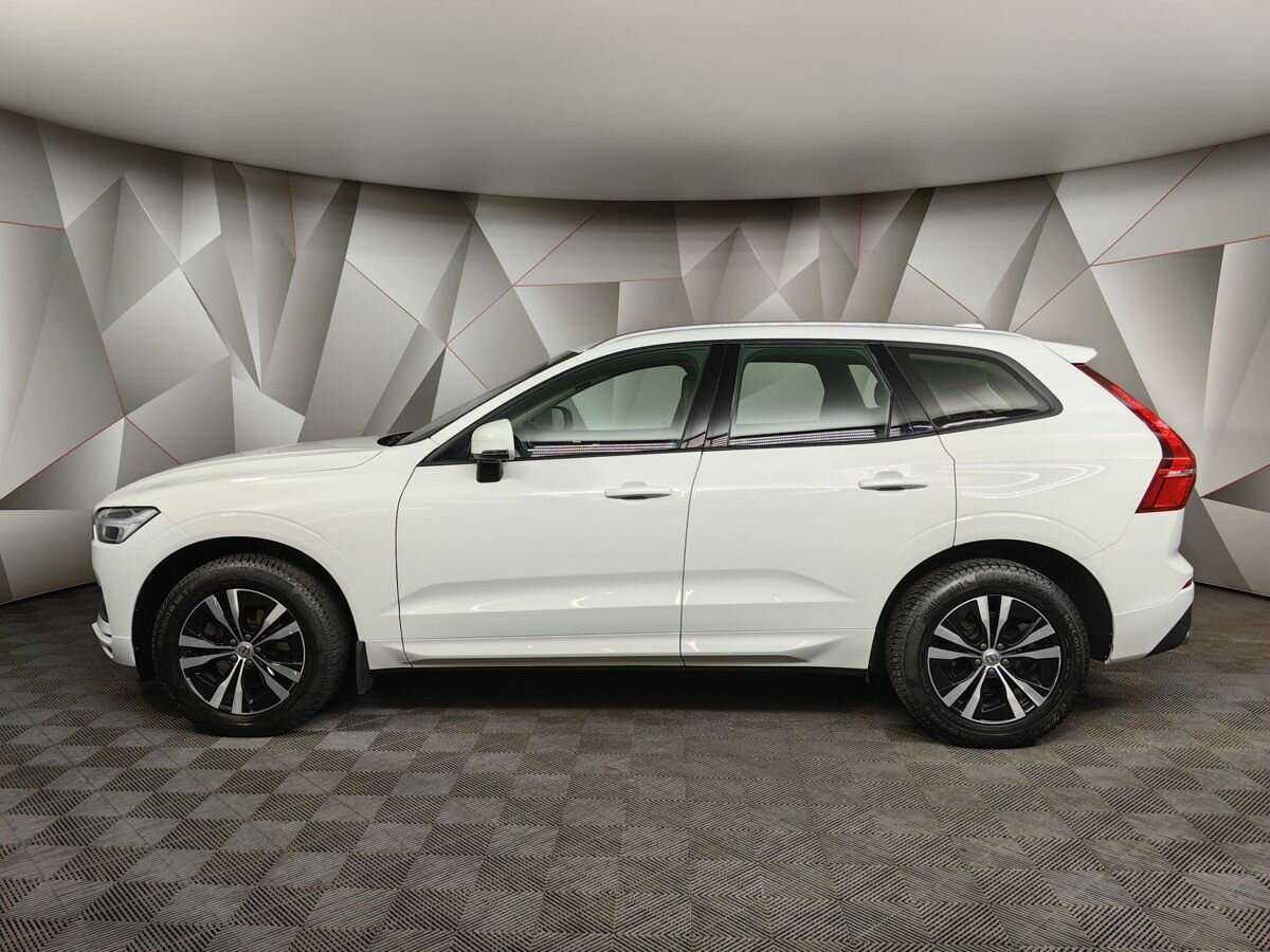 Volvo XC60 2019 года с пробегом. Фото: #4