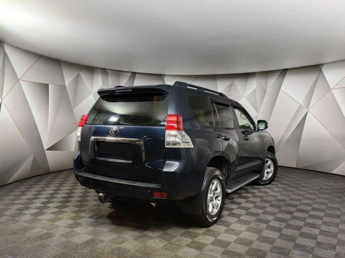 Toyota Land Cruiser Prado 2012 года с пробегом. Фото: #1