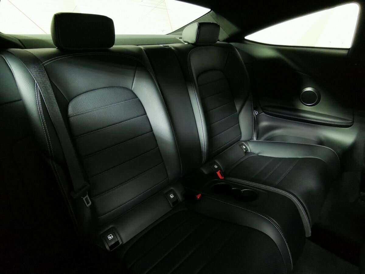 Mercedes-Benz C-Класс 2018 года с пробегом. Фото: #12