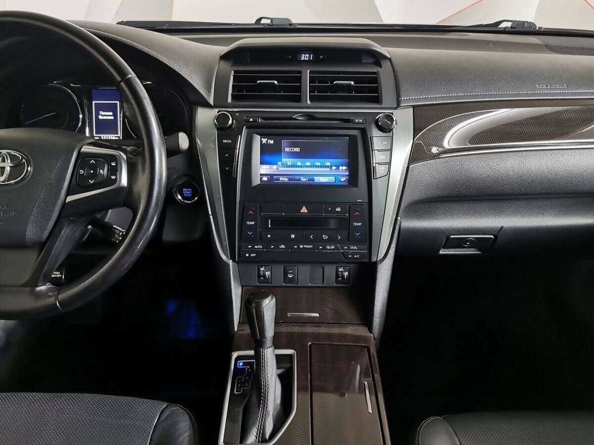 Toyota Camry 2017 года с пробегом. Фото: #10