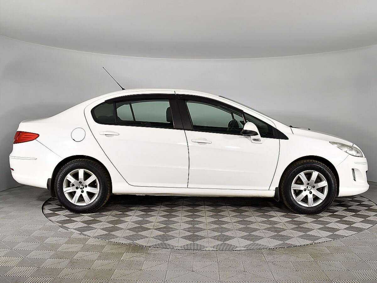 Peugeot 408 2013 года с пробегом. Фото: #4