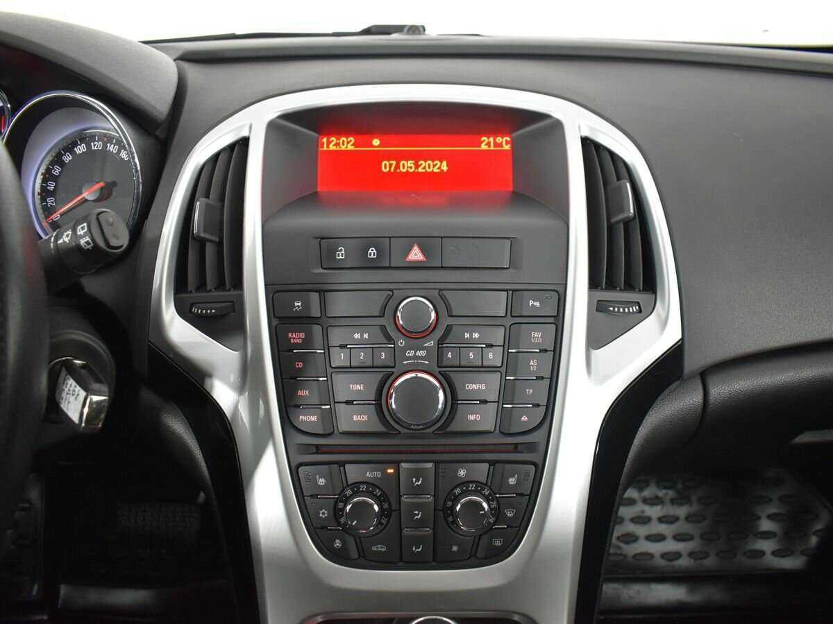 Opel Astra 2013 года с пробегом. Фото: #11