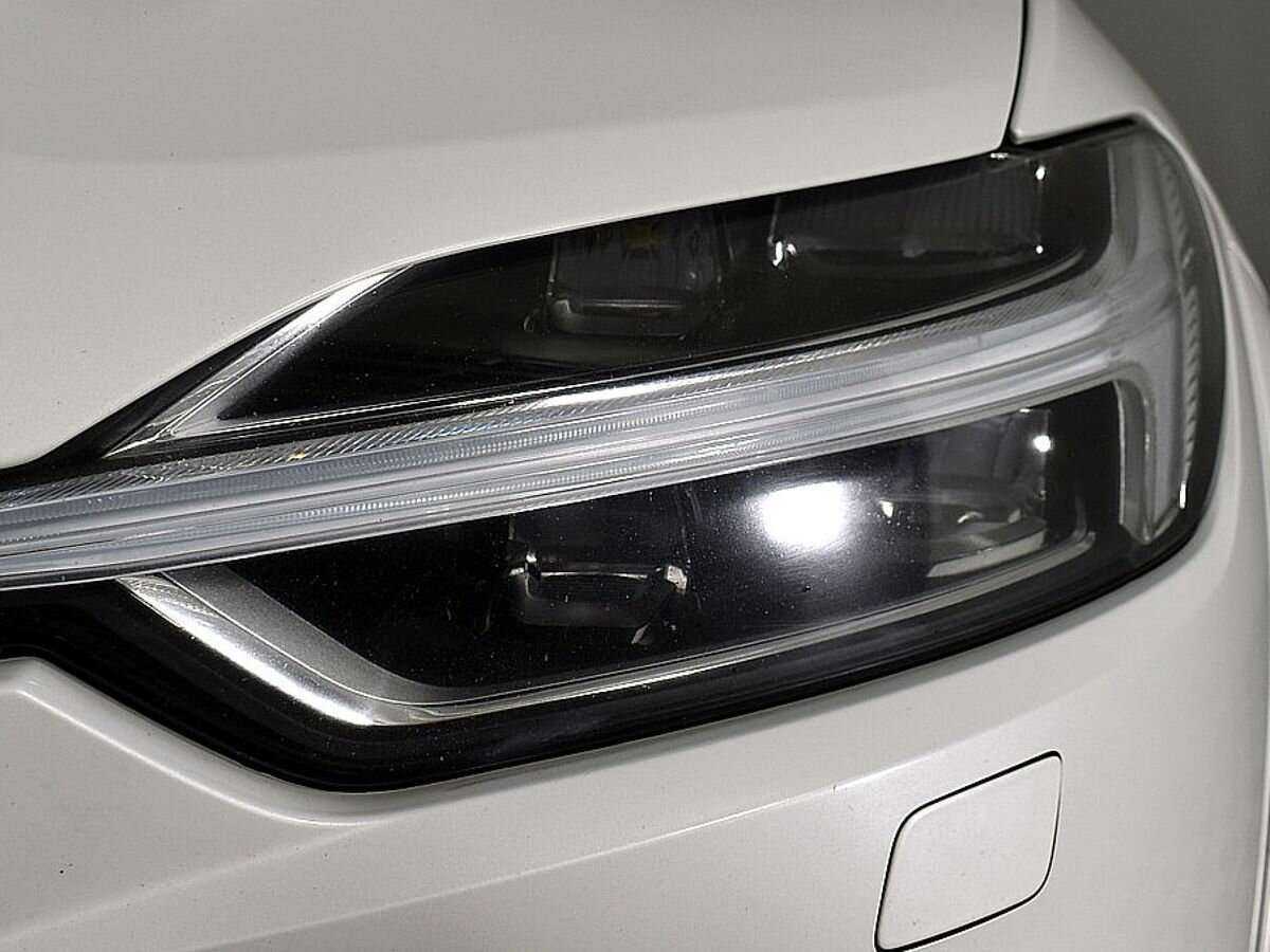 Volvo XC60 2018 года с пробегом. Фото: #6