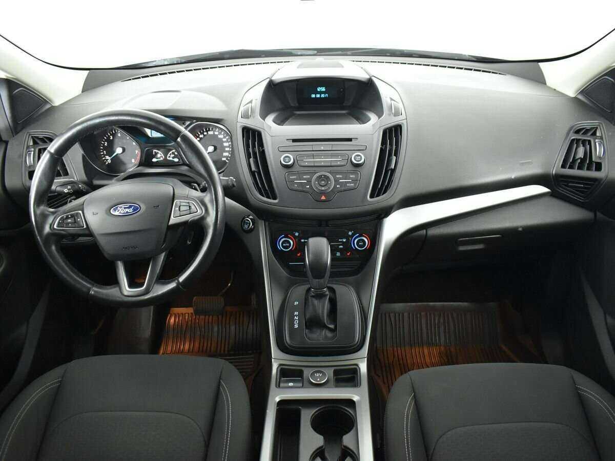 Ford Kuga 2017 года с пробегом. Фото: #9