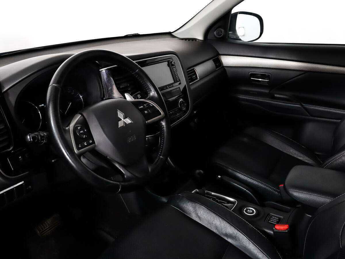Mitsubishi Outlander 2014 года с пробегом. Фото: #11