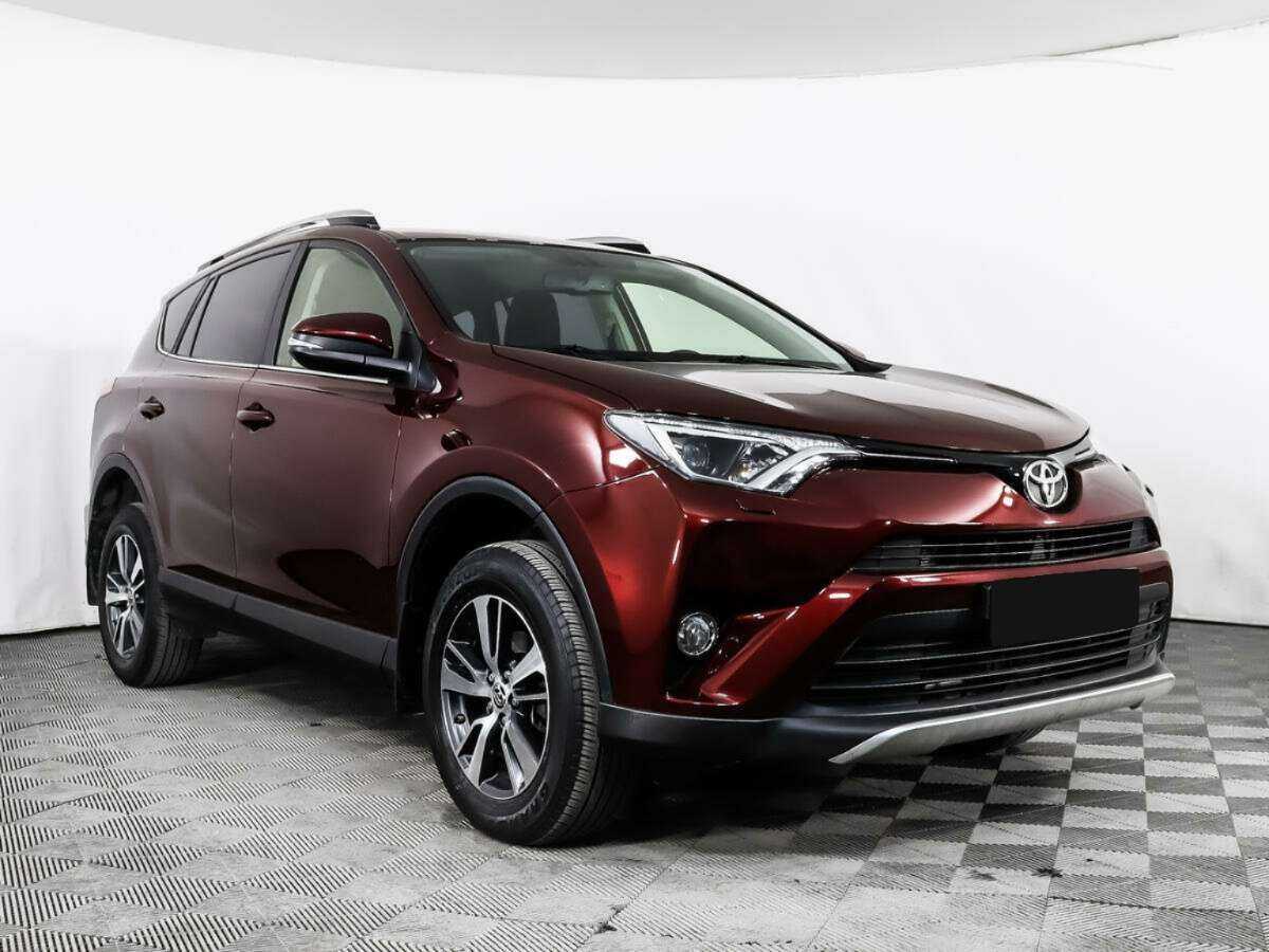Toyota RAV4 2016 года с пробегом. Фото: #2