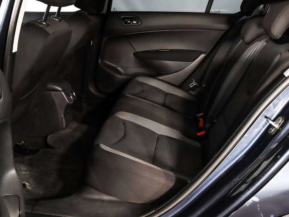 Peugeot 408 2014 года с пробегом. Фото: #9