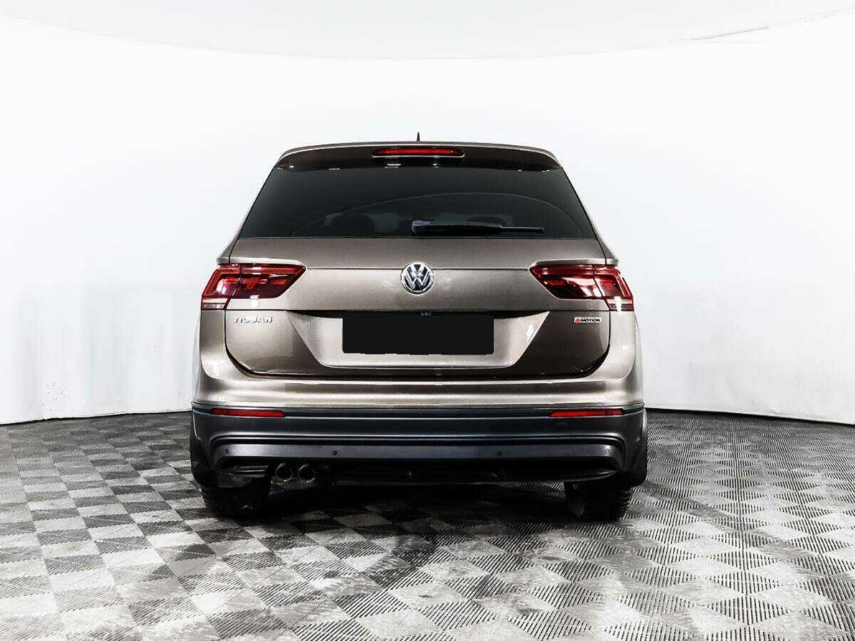 Volkswagen Tiguan 2018 года с пробегом. Фото: #5