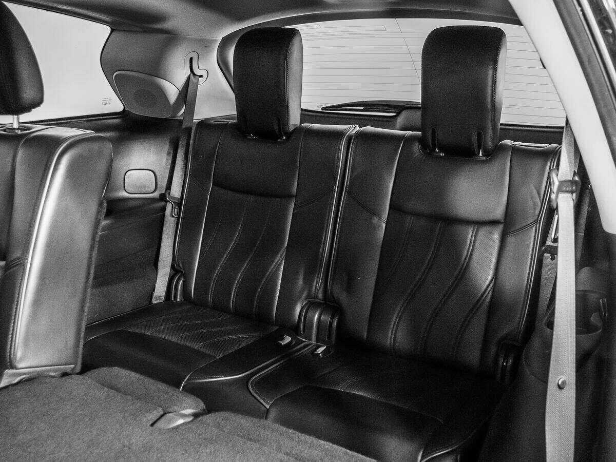 Infiniti JX 2013 года с пробегом. Фото: #13