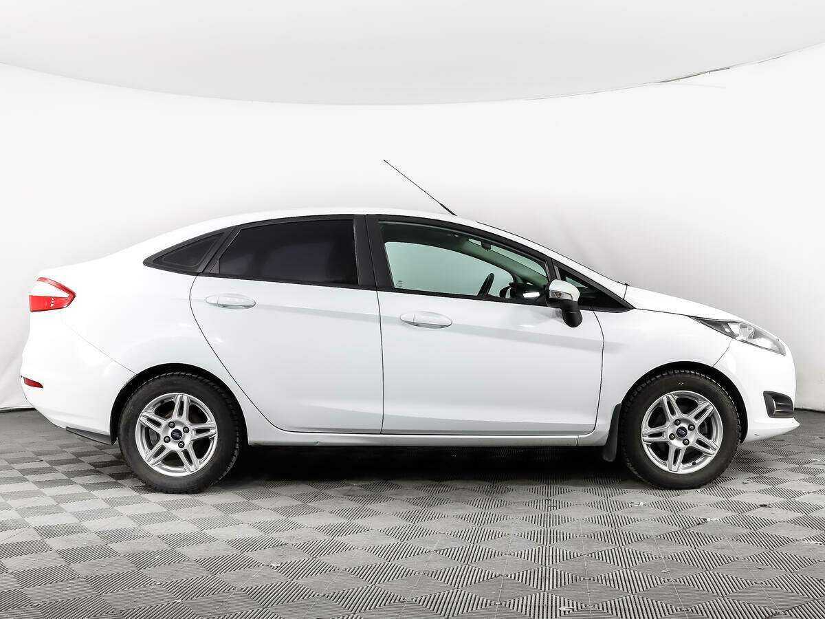 Ford Fiesta 2015 года с пробегом. Фото: #3