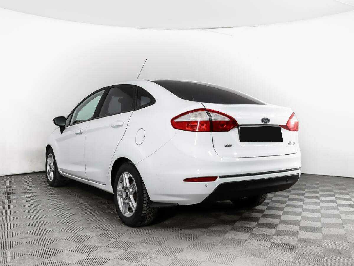 Ford Fiesta 2015 года с пробегом. Фото: #5