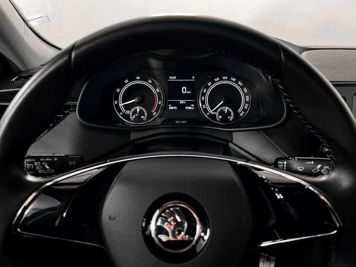 Б/У Шкода Рапид 2021 года. Фото: #12