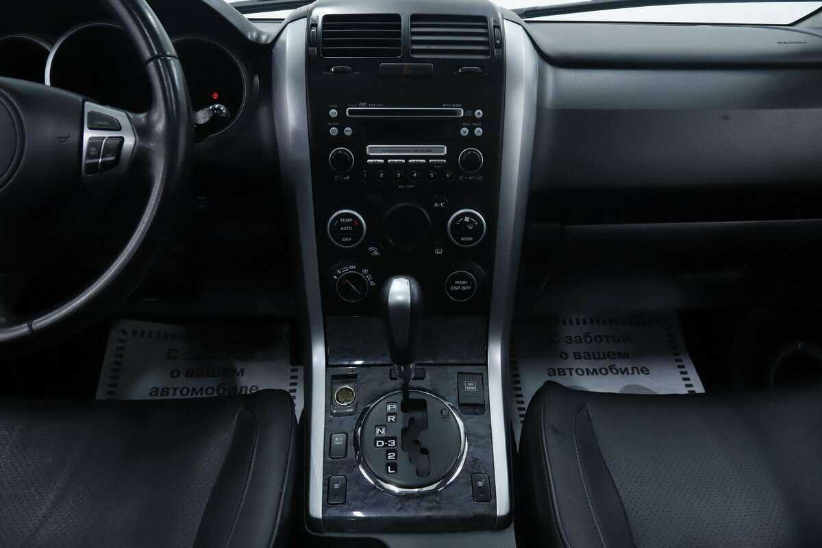 Suzuki Grand Vitara 2012 года с пробегом. Фото: #12