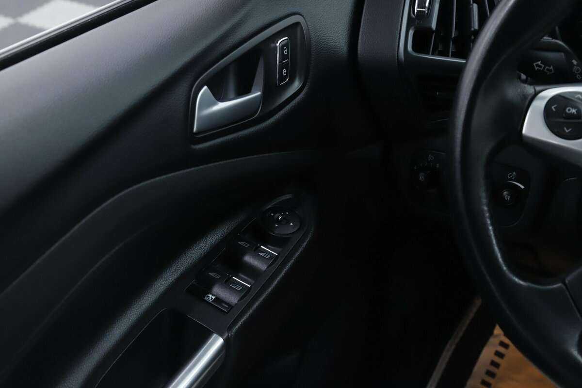 Ford Kuga 2016 года с пробегом. Фото: #9