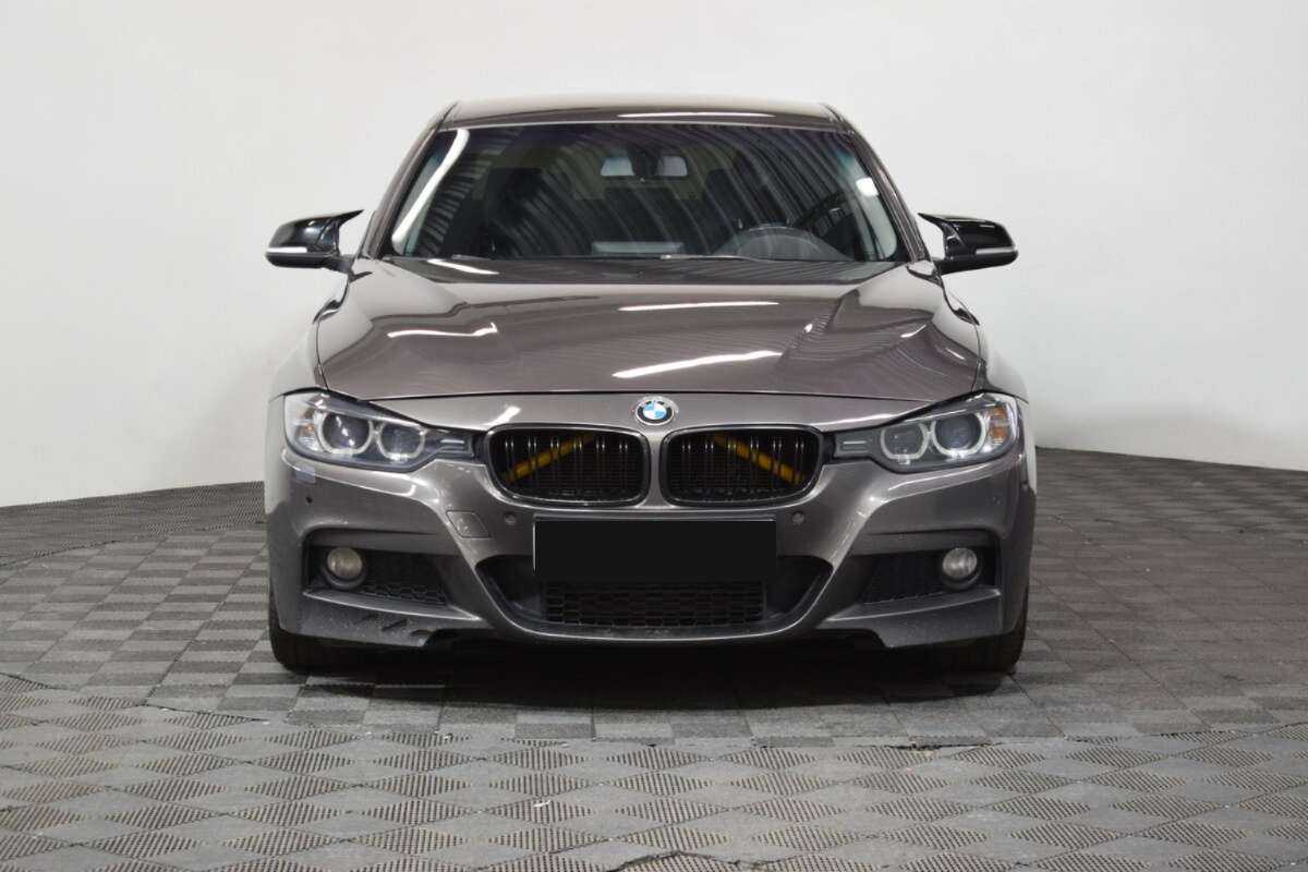 BMW 3 серии 2012 года с пробегом. Фото: #1
