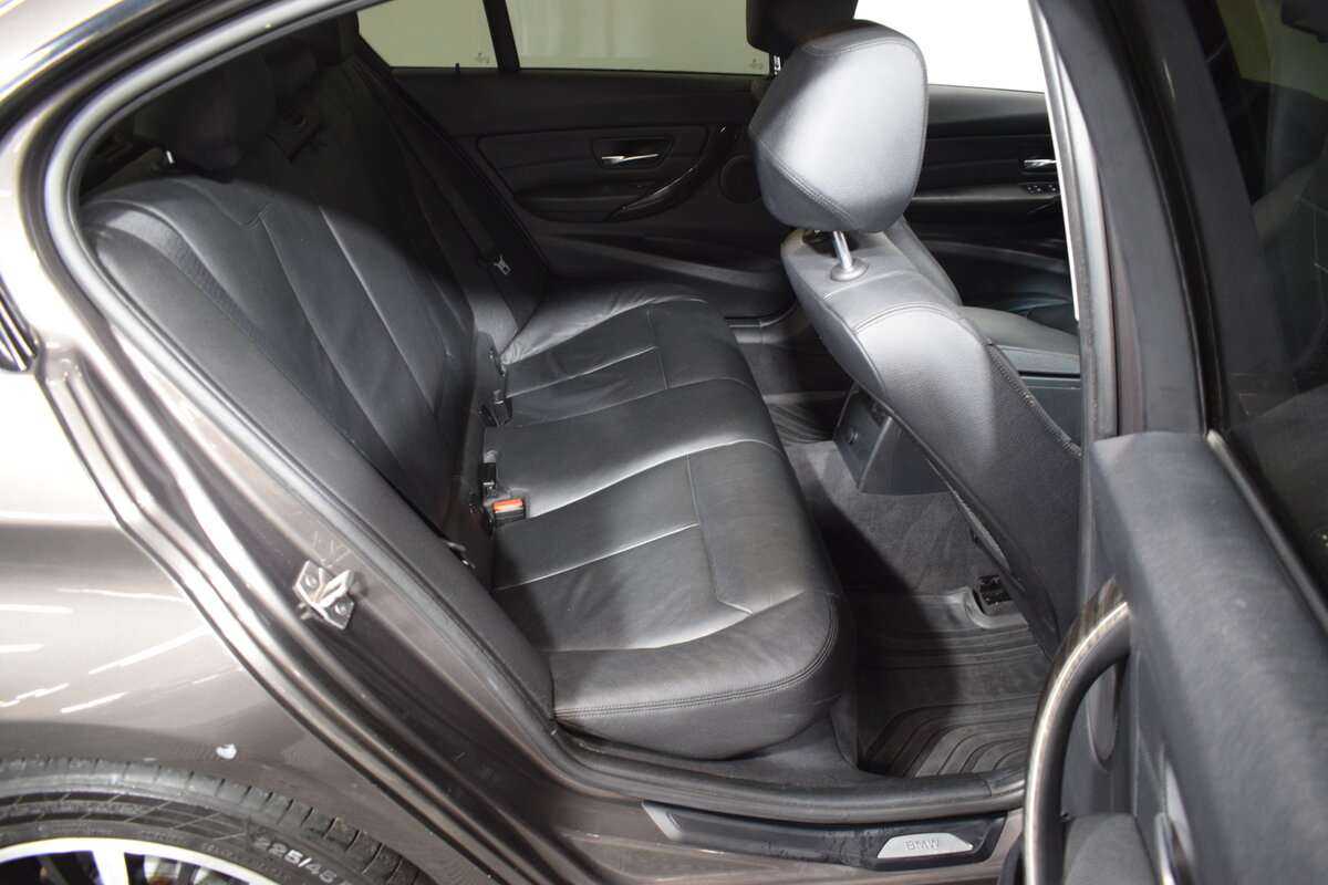 BMW 3 серии 2012 года с пробегом. Фото: #14