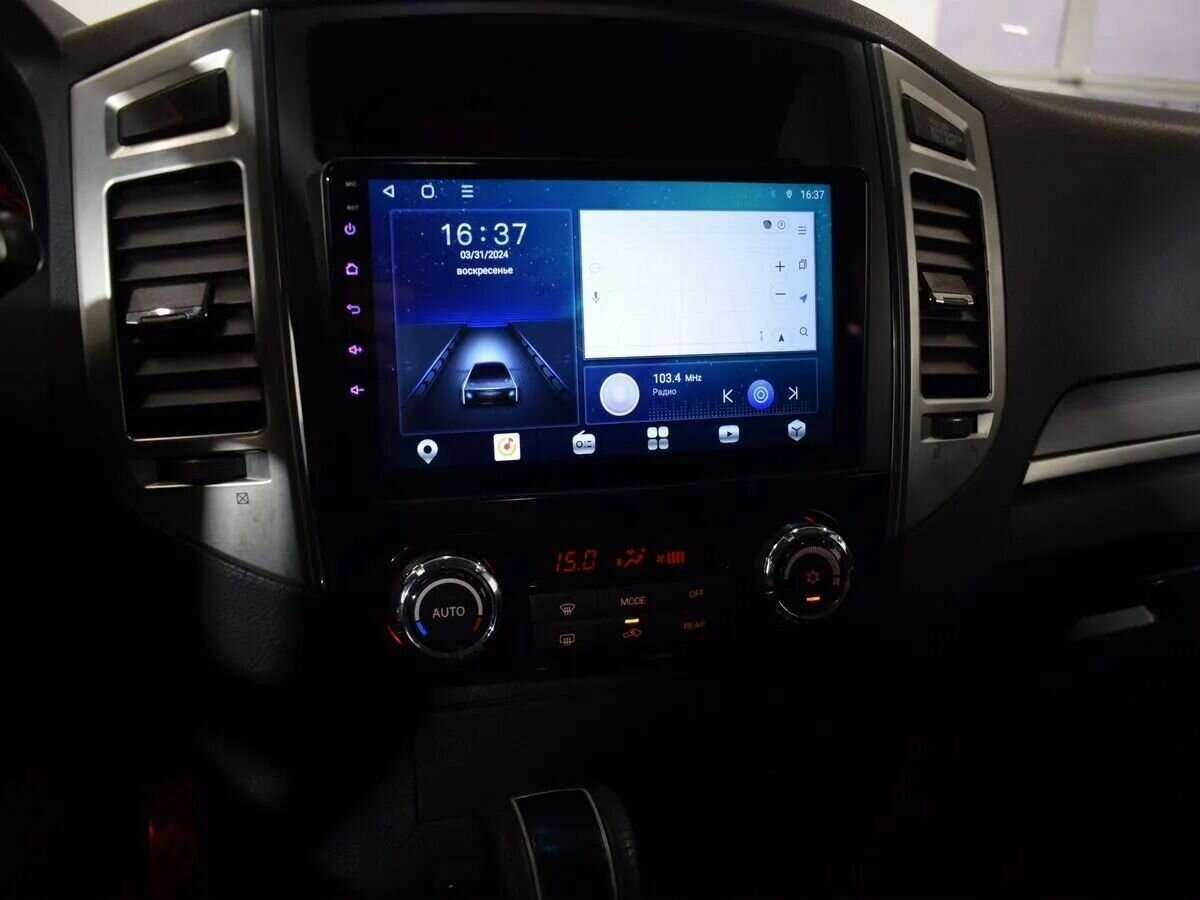 Б/У Митсубиши Паджеро 2015 года. Фото: #14