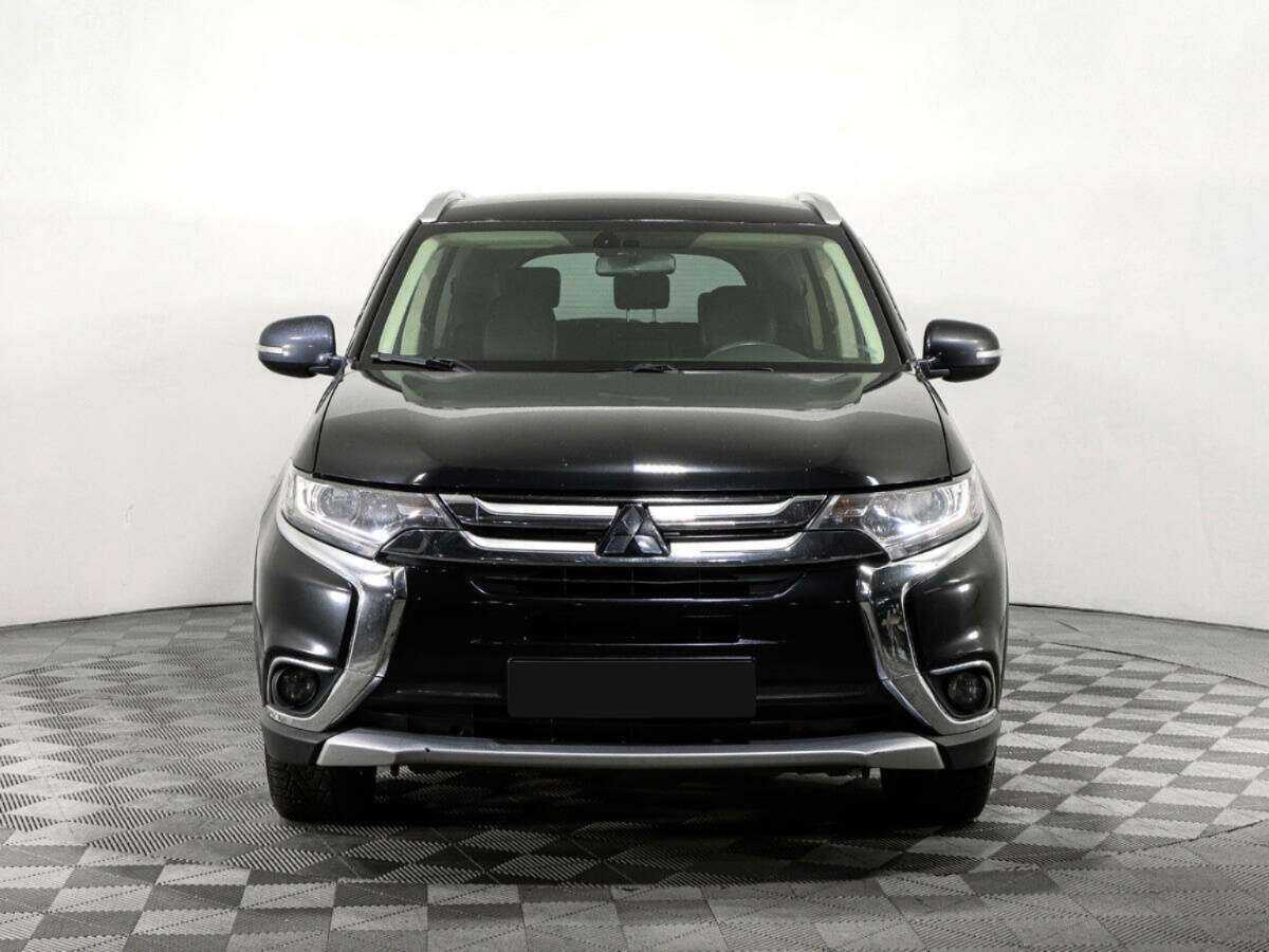 Mitsubishi Outlander 2018 года с пробегом. Фото: #1