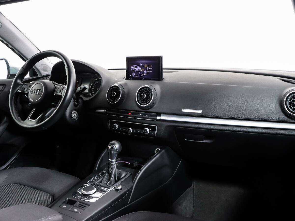 Audi A3 2019 года с пробегом. Фото: #8
