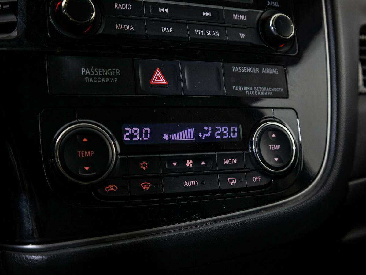 Mitsubishi Outlander 2017 года с пробегом. Фото: #11