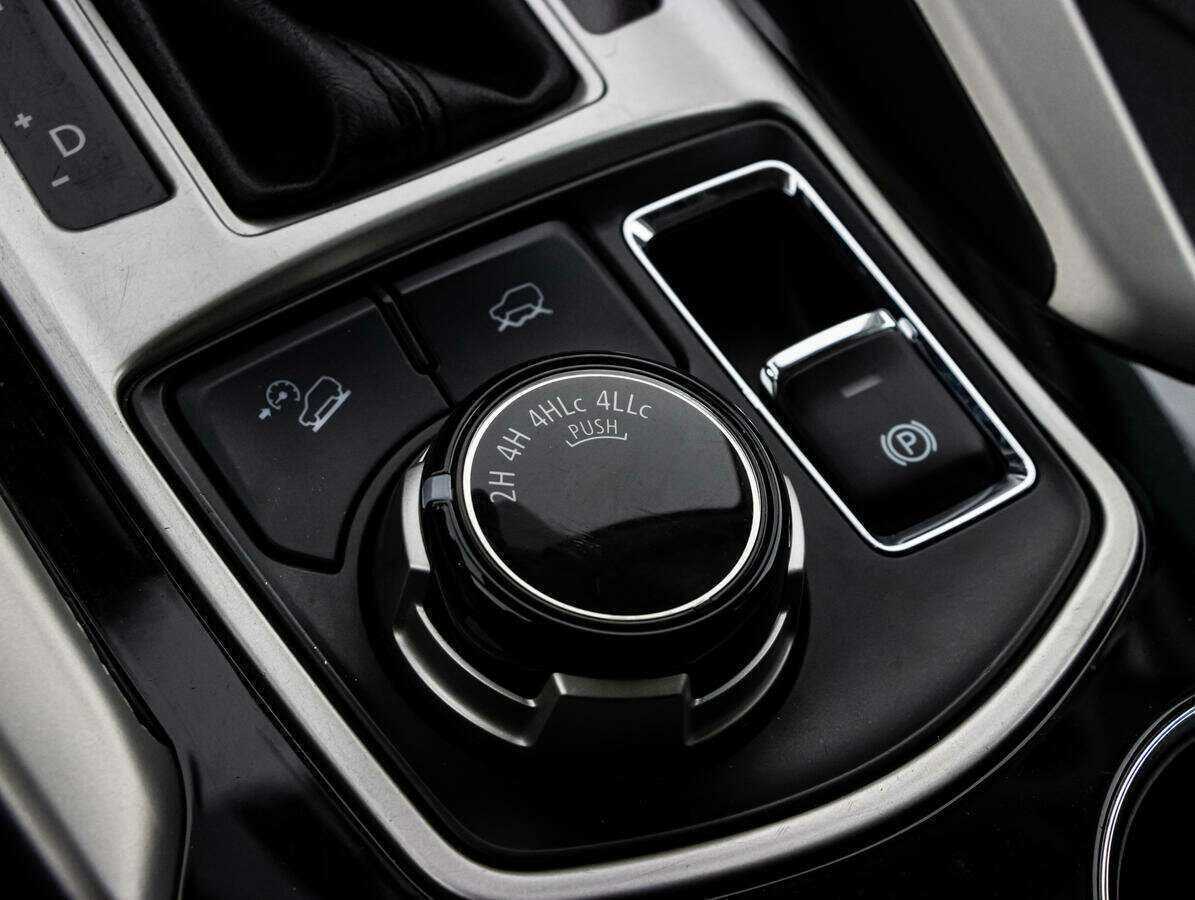 Mitsubishi Pajero Sport 2017 года с пробегом. Фото: #15