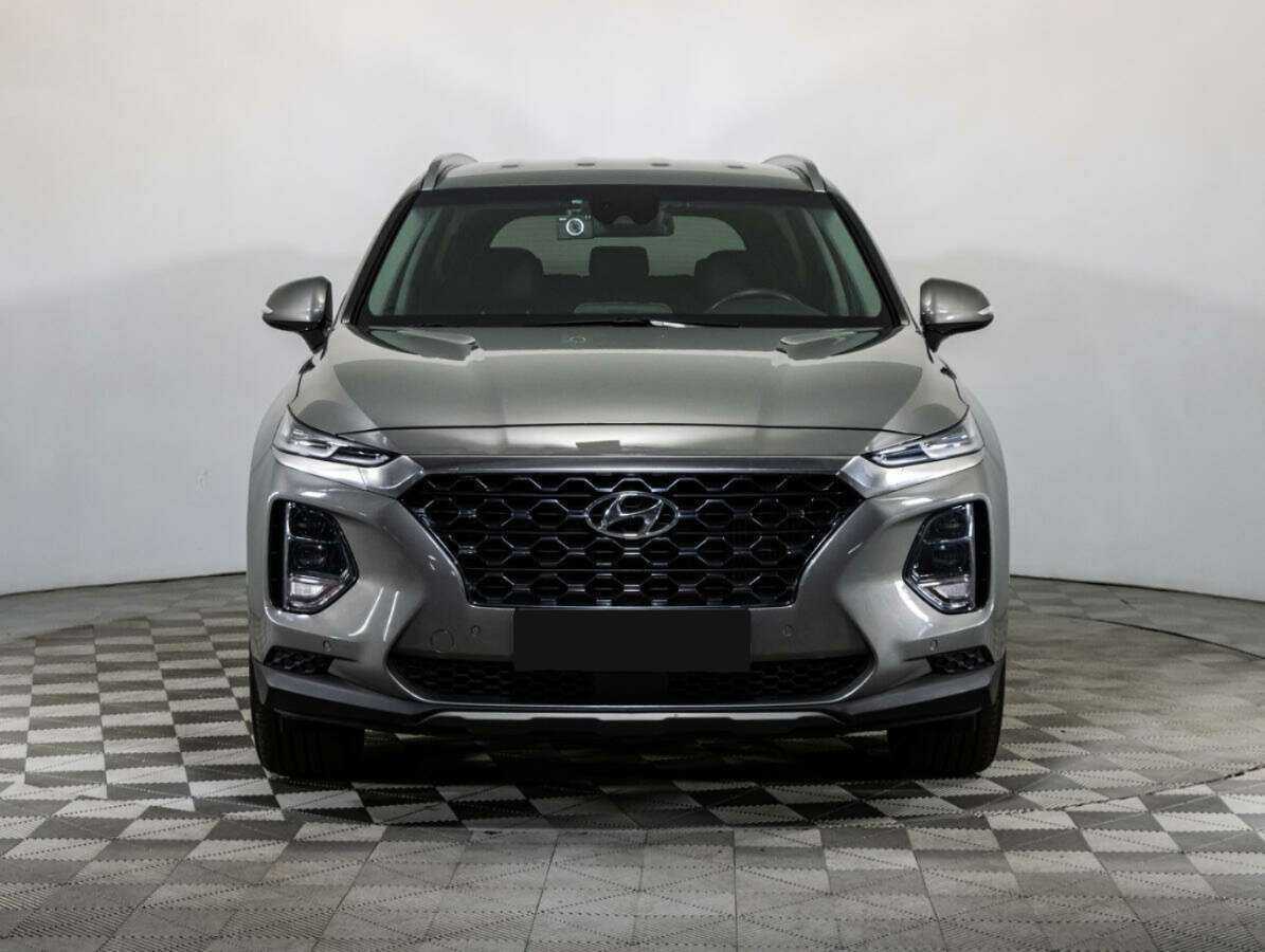 Hyundai Santa Fe 2018 года с пробегом. Фото: #1