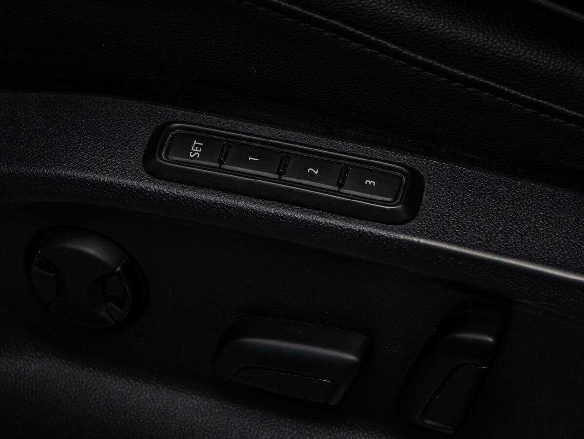 Б/У Фольксваген Тигуан 2017 года. Фото: #14